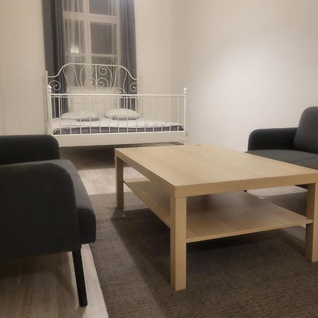 Sleepover City Center Apartment Будапеща Екстериор снимка