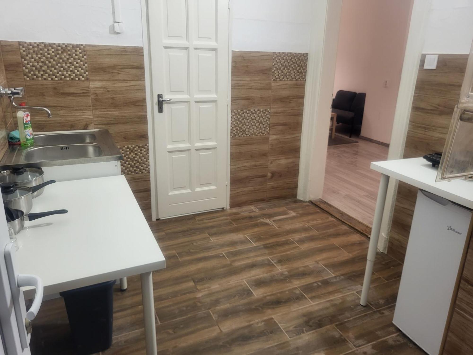 Sleepover City Center Apartment Будапеща Екстериор снимка