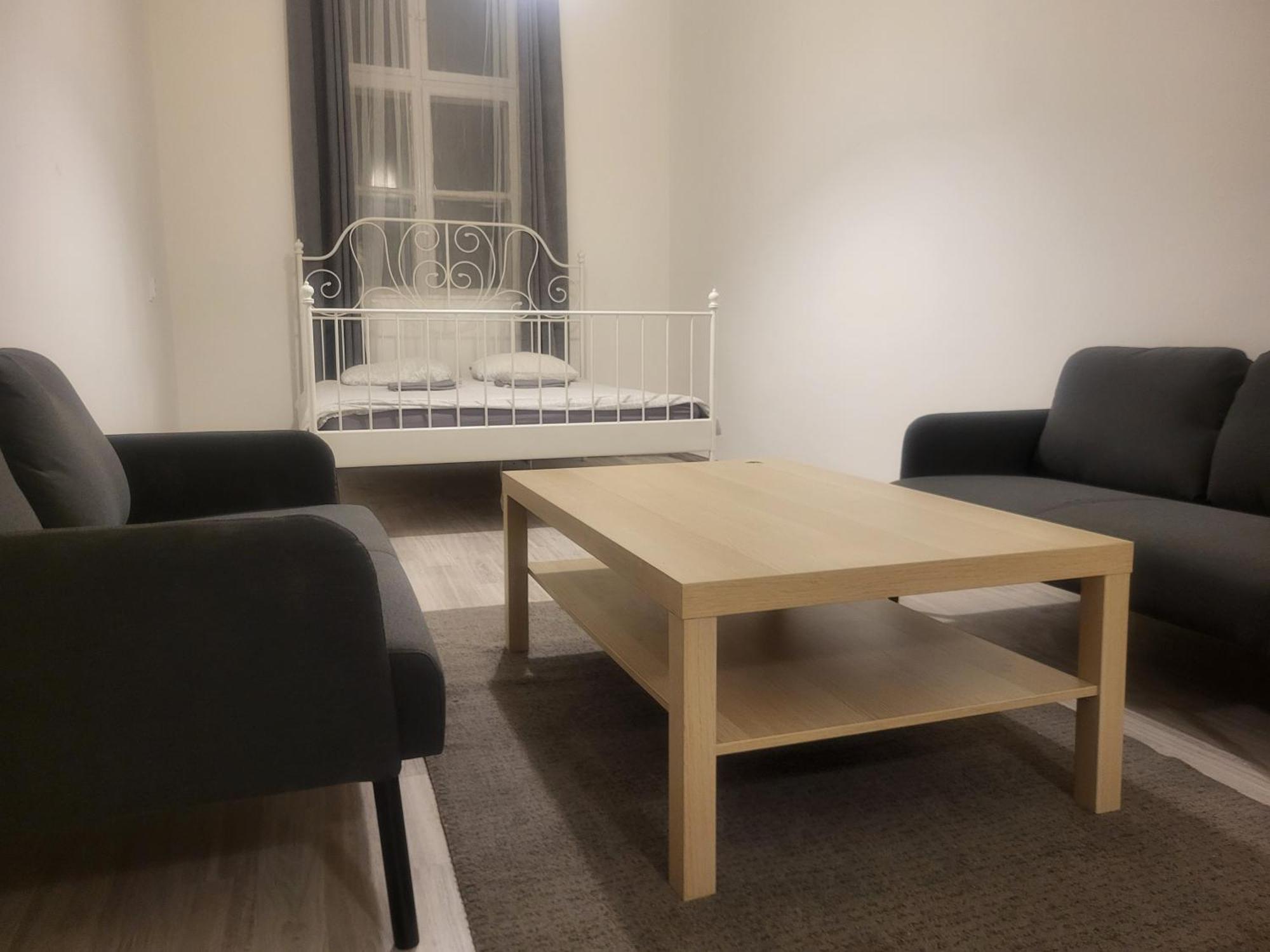 Sleepover City Center Apartment Будапеща Екстериор снимка