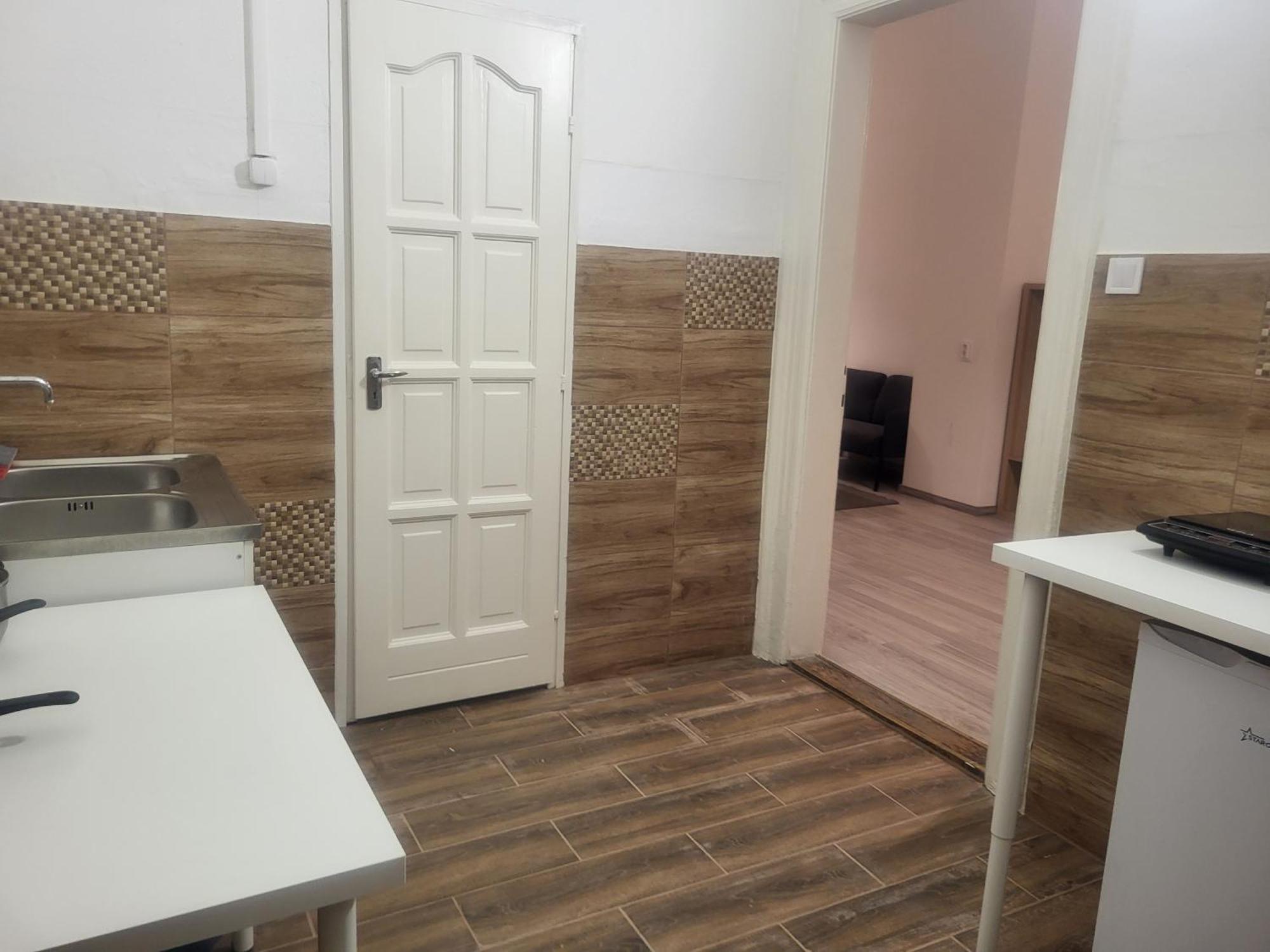 Sleepover City Center Apartment Будапеща Екстериор снимка